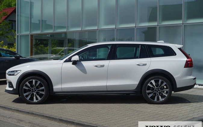 Volvo V60 Cross Country cena 149900 przebieg: 135284, rok produkcji 2020 z Kolonowskie małe 631